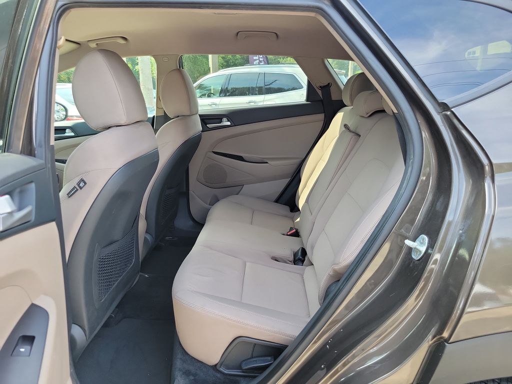 Thumbnail: 2020 Hyundai Tucson - 9