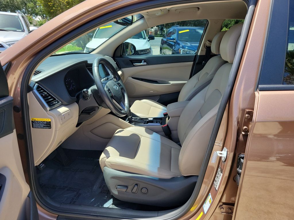 Thumbnail: 2017 Hyundai Tucson - 7