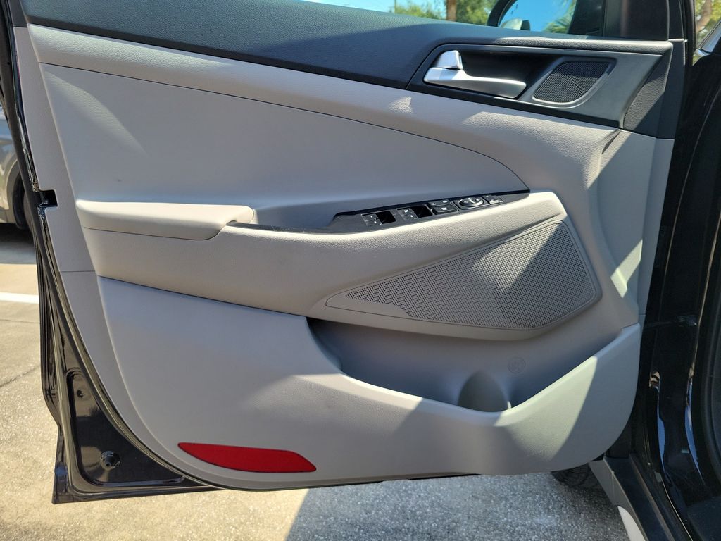 Thumbnail: 2021 Hyundai Tucson - 23