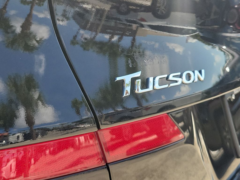 Thumbnail: 2021 Hyundai Tucson - 7