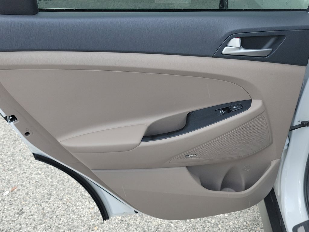 Thumbnail: 2020 Hyundai Tucson - 19