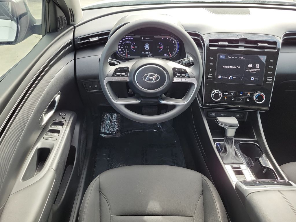 Thumbnail: 2023 Hyundai Tucson - 10