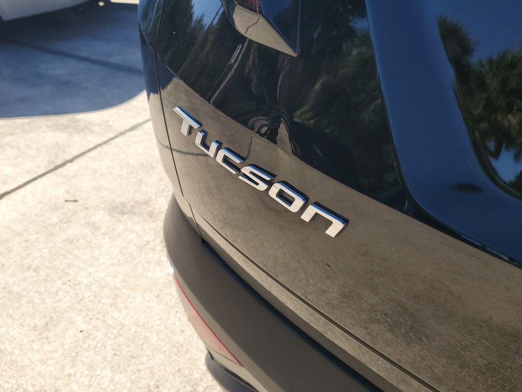 Thumbnail: 2023 Hyundai Tucson - 19