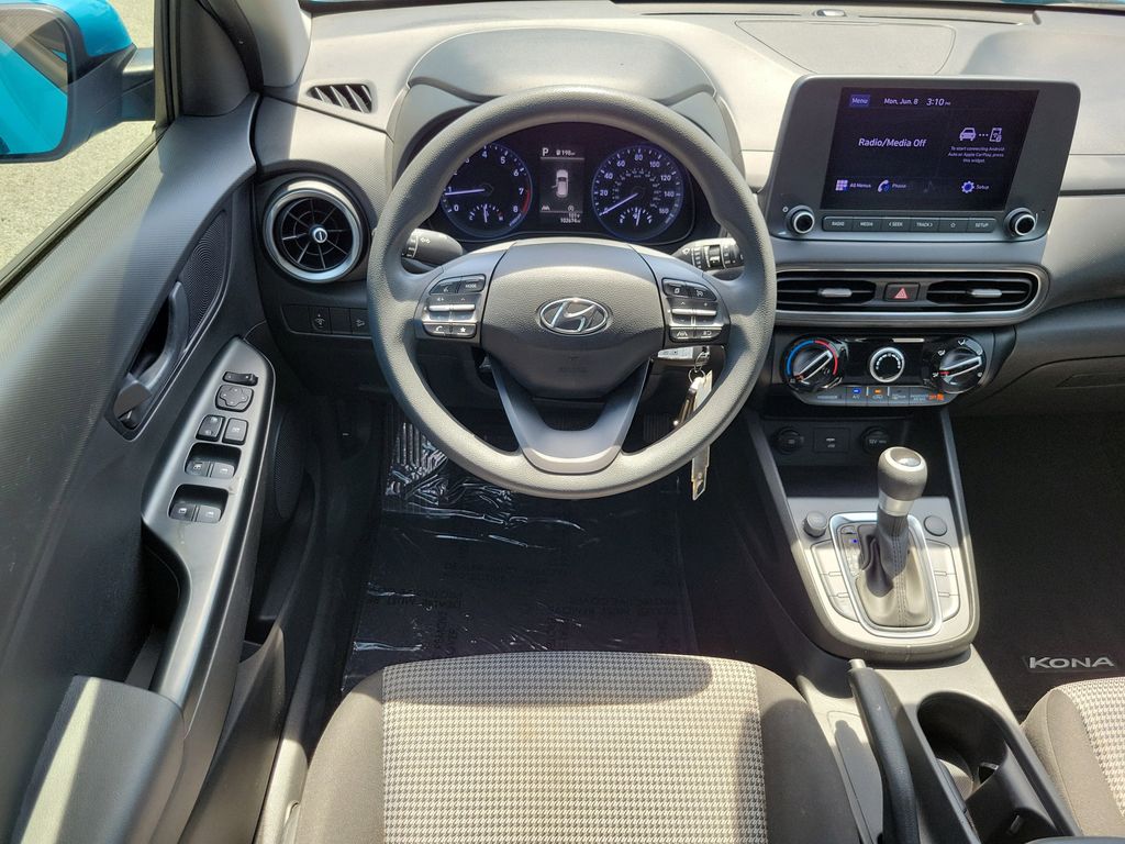 Thumbnail: 2022 Hyundai Kona - 10