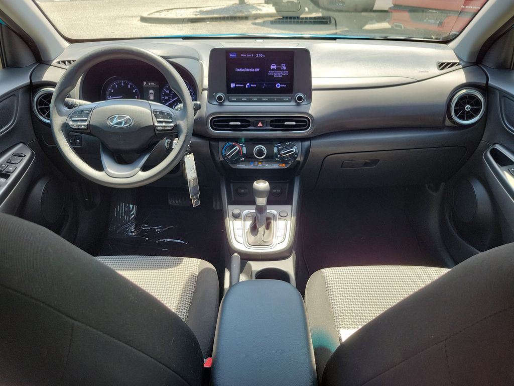 Thumbnail: 2022 Hyundai Kona - 2