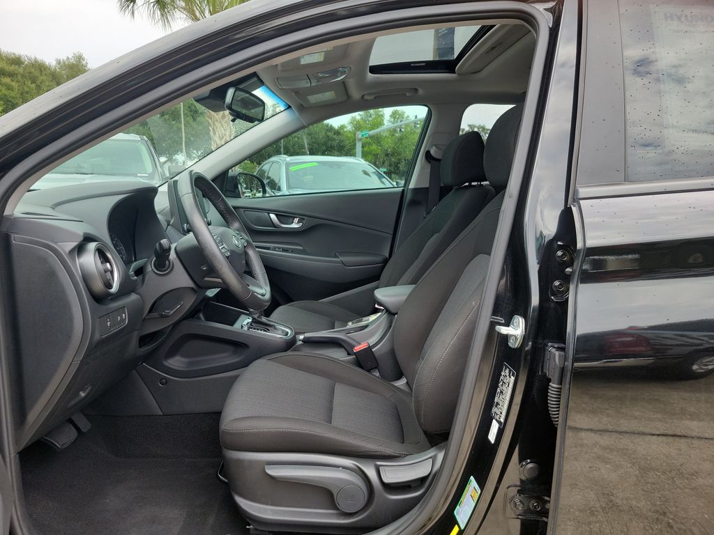 Thumbnail: 2022 Hyundai Kona - 7