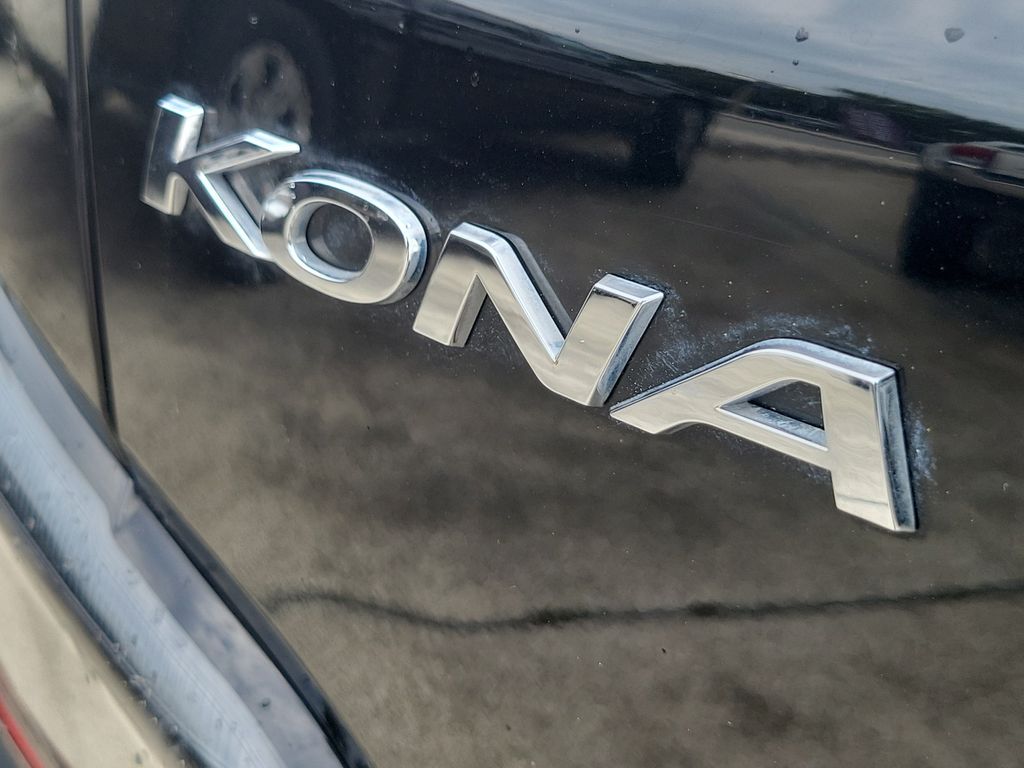 Thumbnail: 2022 Hyundai Kona - 4
