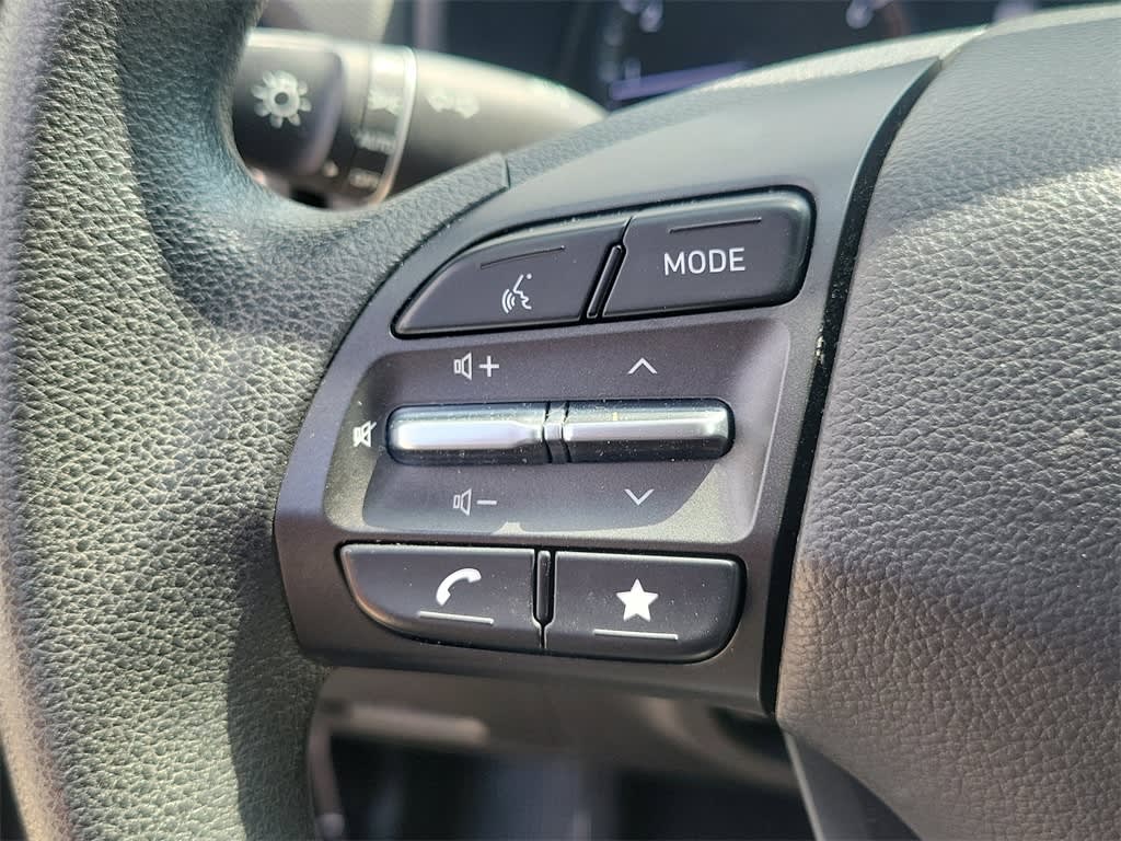 2023 Hyundai Kona SEL 28