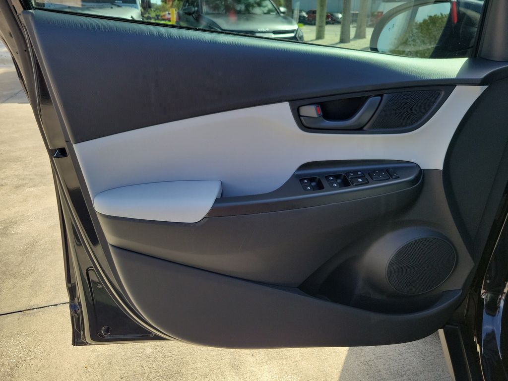 Thumbnail: 2023 Hyundai Kona - 20