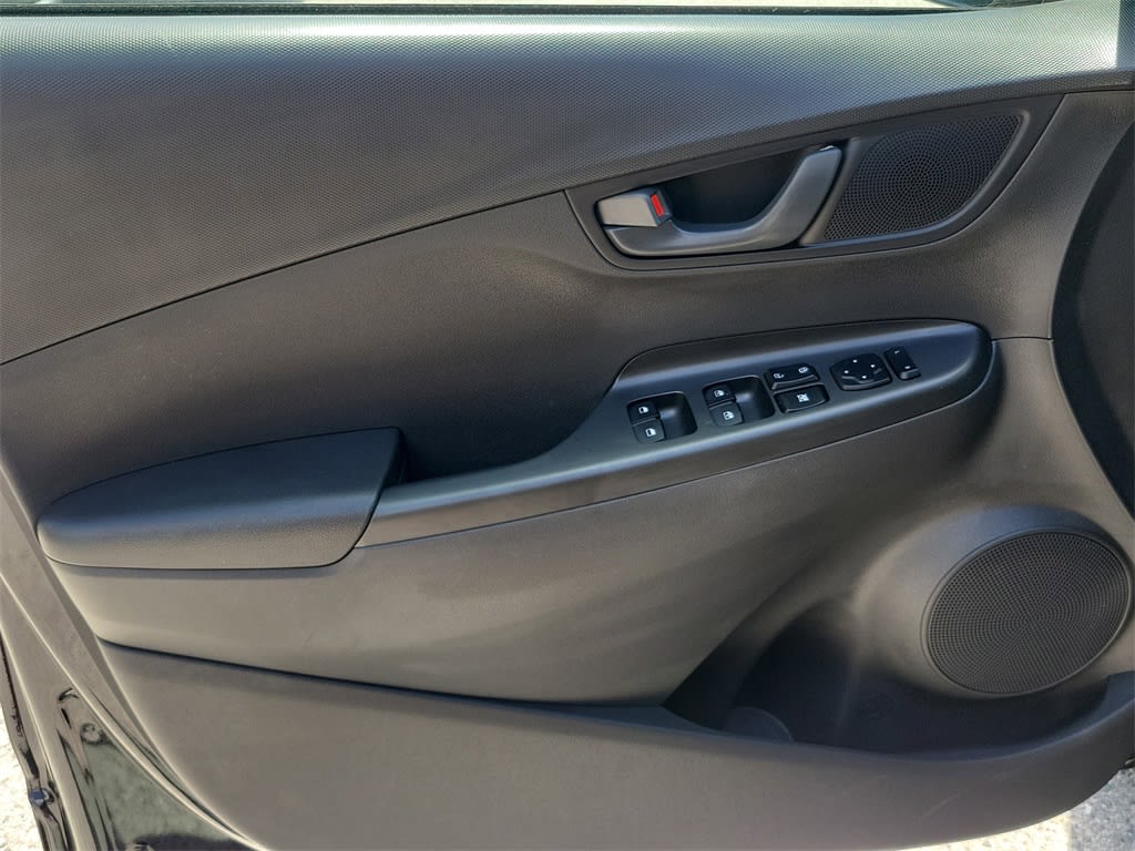 2023 Hyundai Kona SEL 20