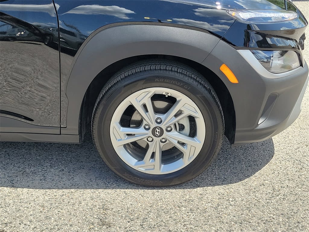 2023 Hyundai Kona SEL 4