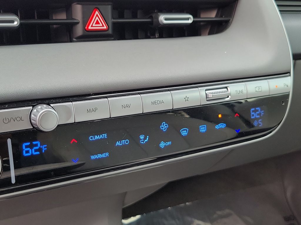 Thumbnail: 2023 Hyundai Ioniq 5 - 29