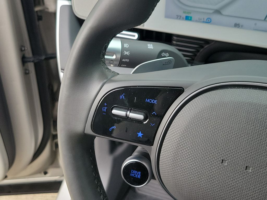 Thumbnail: 2023 Hyundai Ioniq 5 - 26