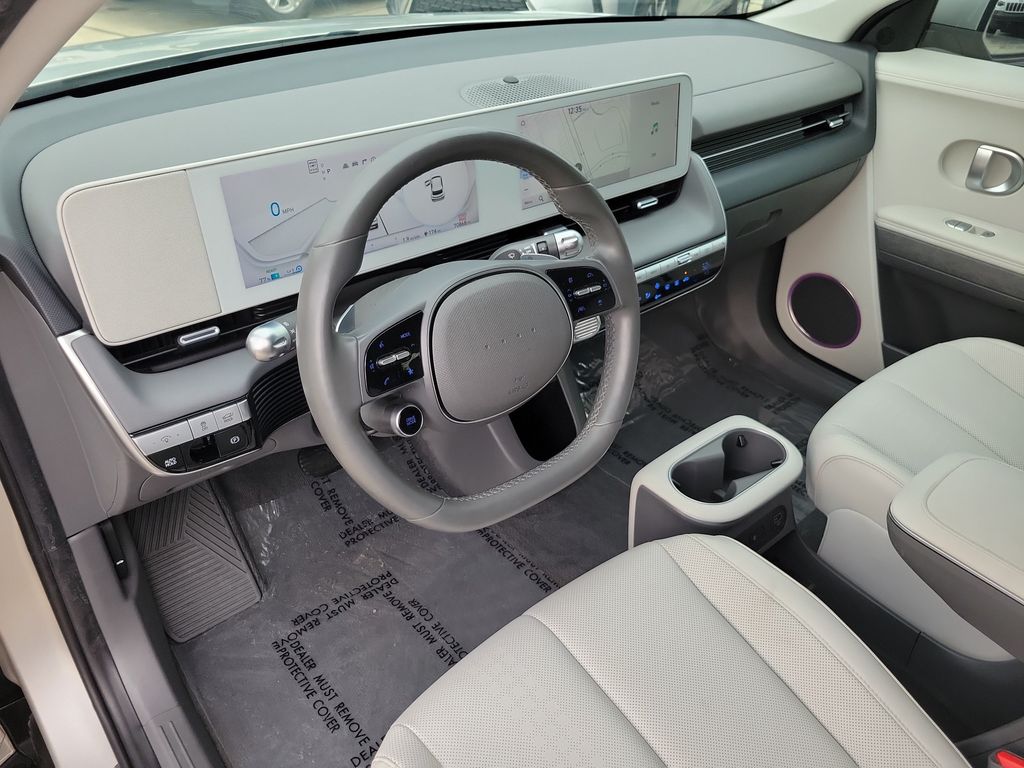 Thumbnail: 2023 Hyundai Ioniq 5 - 10