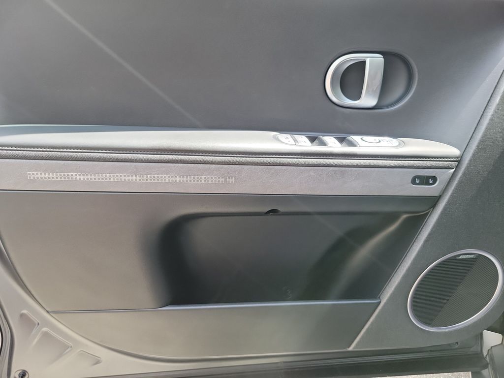 Thumbnail: 2023 Hyundai Ioniq 5 - 20