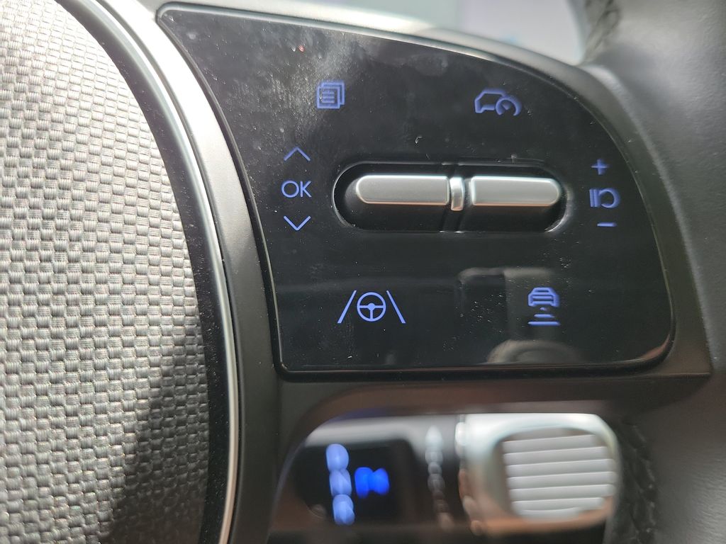 Thumbnail: 2023 Hyundai Ioniq 5 - 23