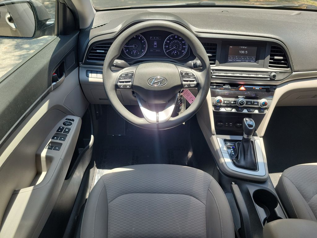 Thumbnail: 2020 Hyundai Elantra - 8