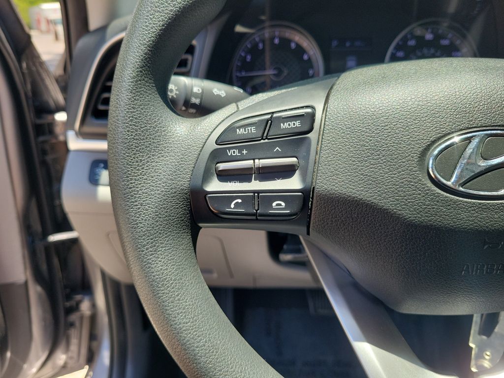 Thumbnail: 2020 Hyundai Elantra - 28