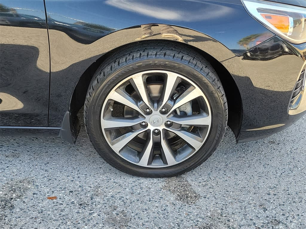 2019 Hyundai Elantra GT 4