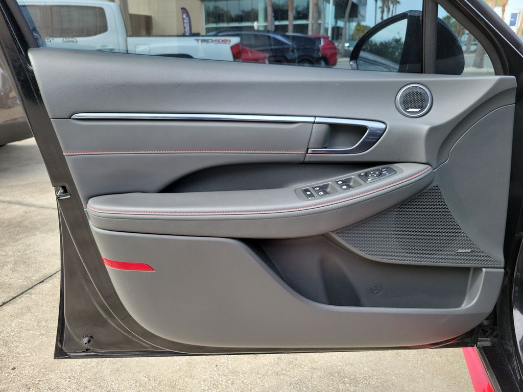 Thumbnail: 2022 Hyundai Sonata - 19