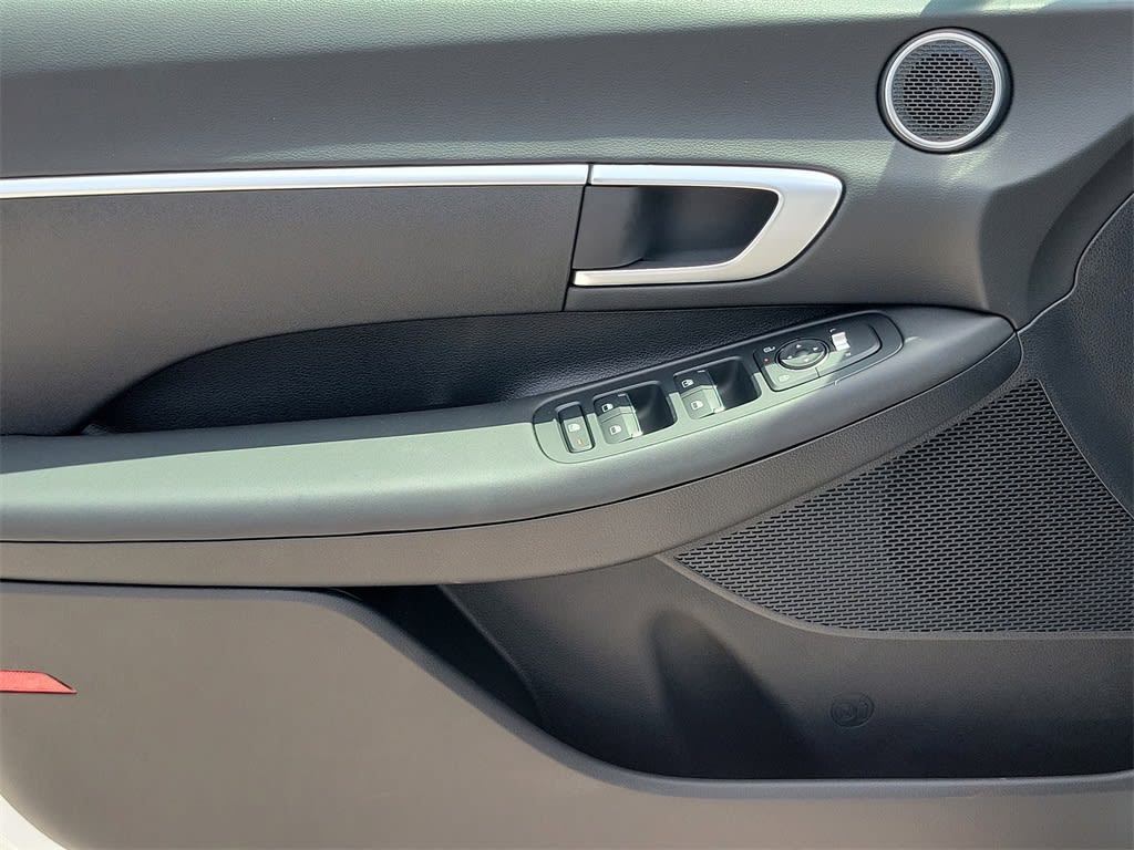 Thumbnail: 2025 Hyundai Sonata - 22