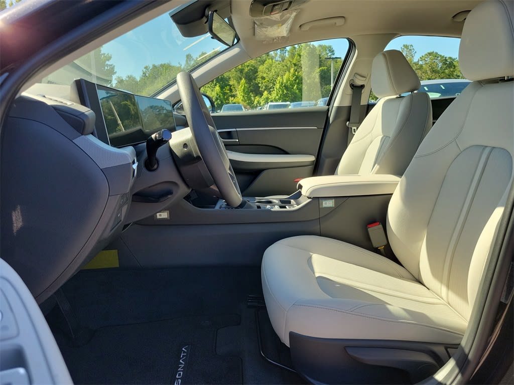 Thumbnail: 2025 Hyundai Sonata - 9