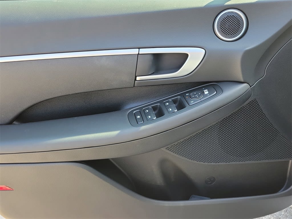 Thumbnail: 2025 Hyundai Sonata - 19