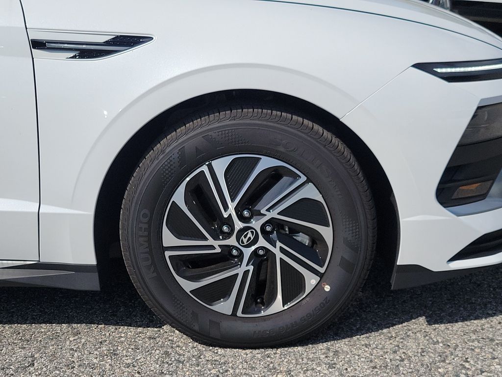 Thumbnail: 2026 Hyundai Sonata - 4