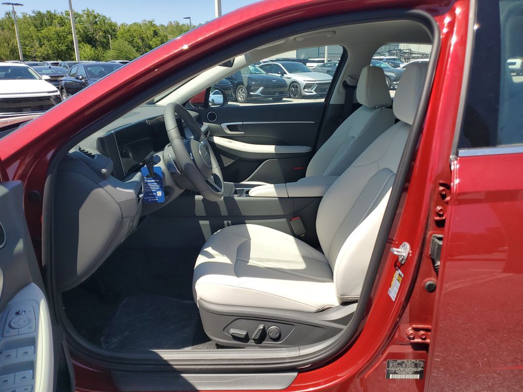 Thumbnail: 2026 Hyundai Sonata - 8