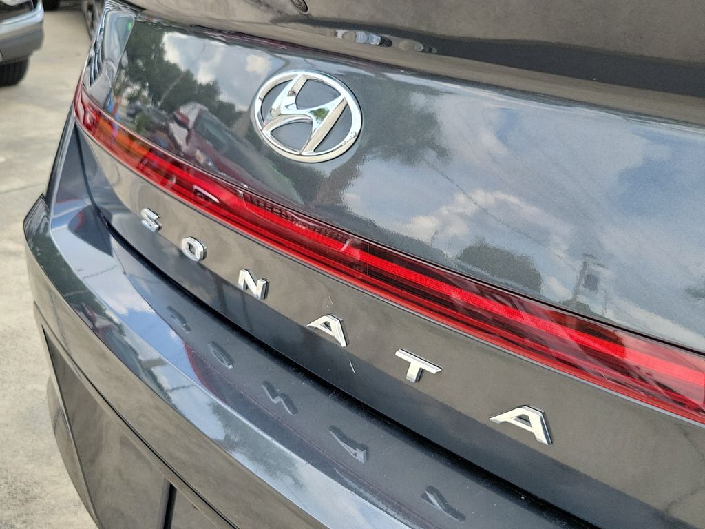 Thumbnail: 2023 Hyundai Sonata - 4