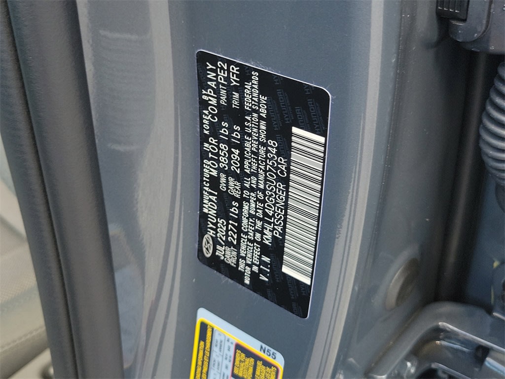 Thumbnail: 2025 Hyundai Elantra - 16