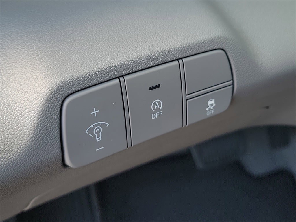 Thumbnail: 2025 Hyundai Elantra - 24