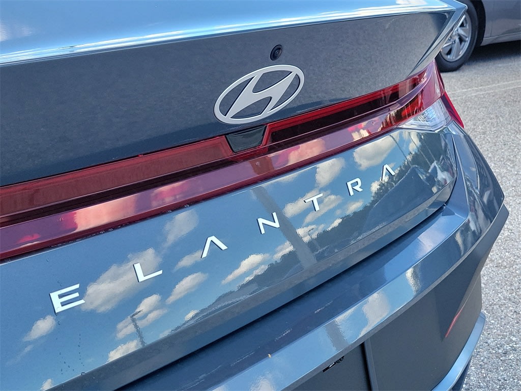 Thumbnail: 2025 Hyundai Elantra - 6
