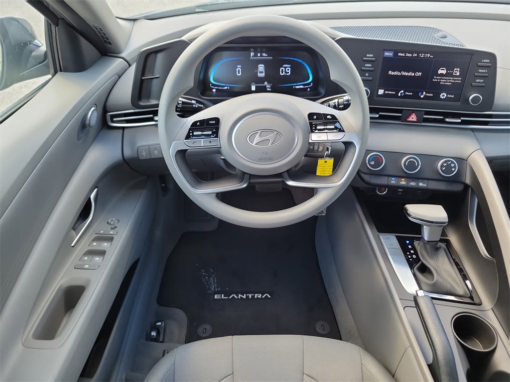 Thumbnail: 2025 Hyundai Elantra - 8