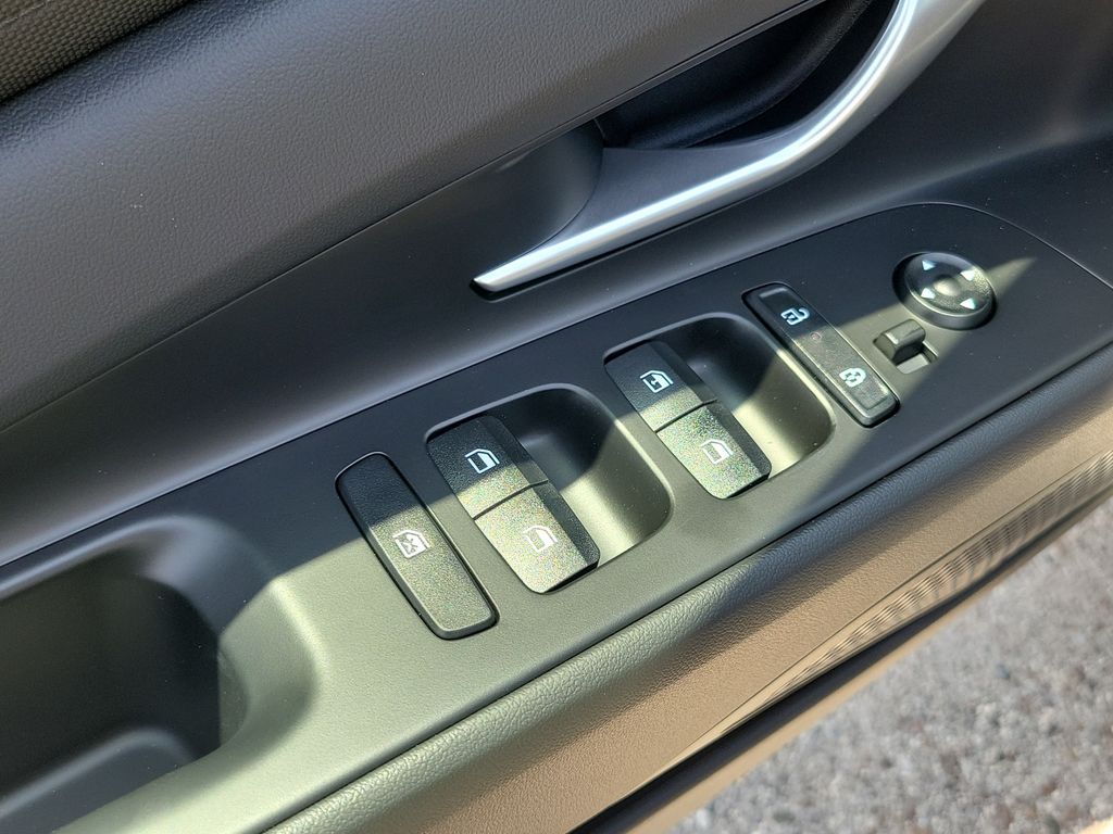 Thumbnail: 2026 Hyundai Elantra - 18