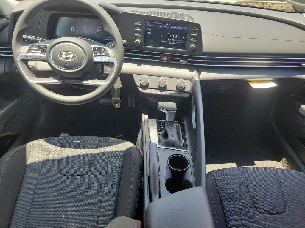 Thumbnail: 2026 Hyundai Elantra - 2