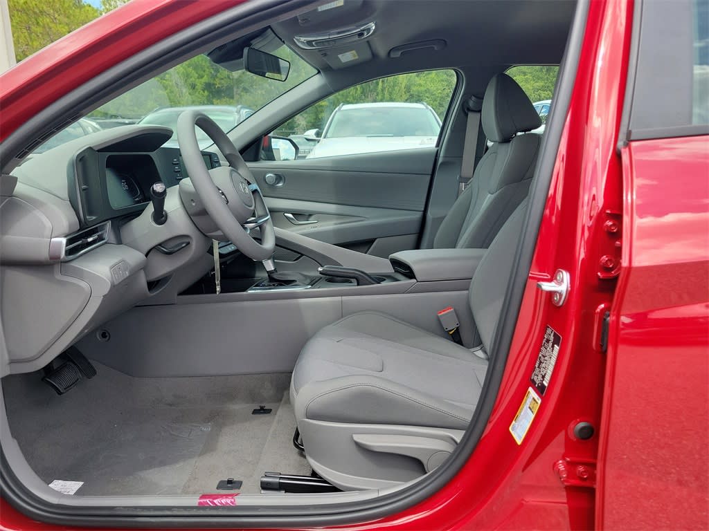 Thumbnail: 2025 Hyundai Elantra - 10