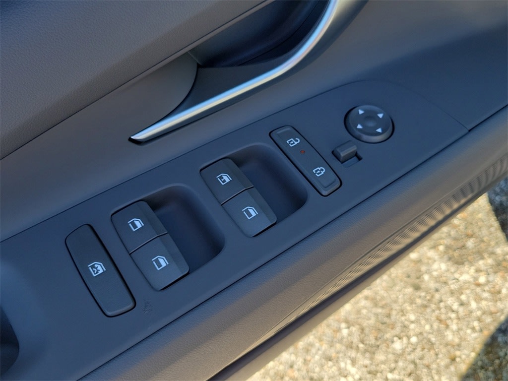 Thumbnail: 2025 Hyundai Elantra - 19