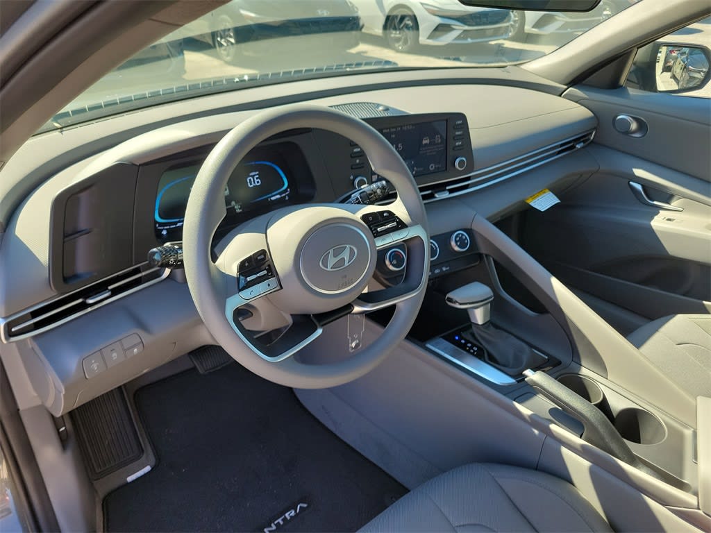 Thumbnail: 2025 Hyundai Elantra - 11