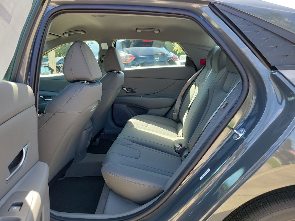 Thumbnail: 2026 Hyundai Elantra - 11