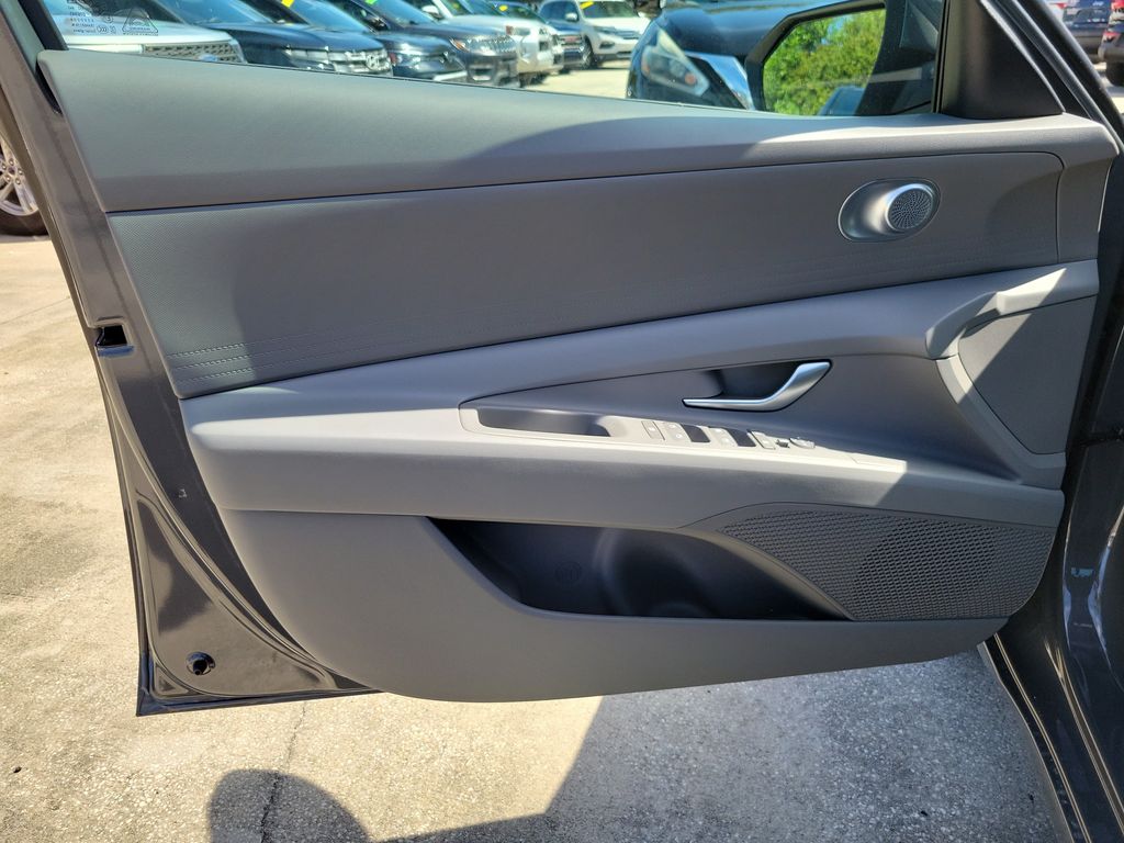 Thumbnail: 2026 Hyundai Elantra - 21