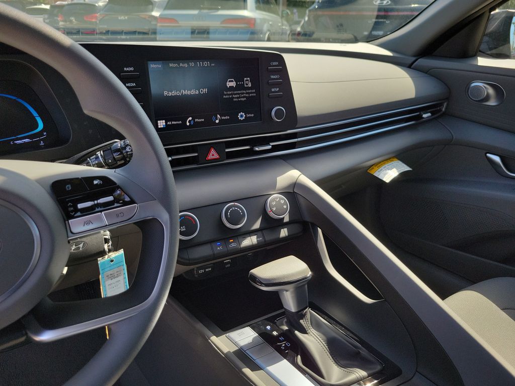 Thumbnail: 2026 Hyundai Elantra - 31
