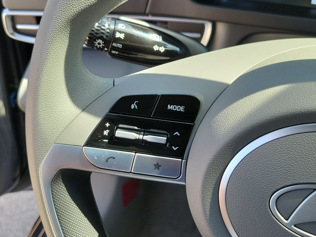 Thumbnail: 2026 Hyundai Elantra - 26