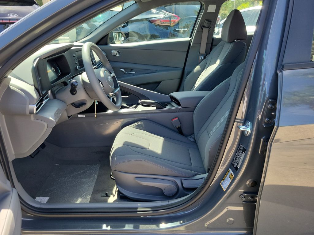 Thumbnail: 2026 Hyundai Elantra - 10