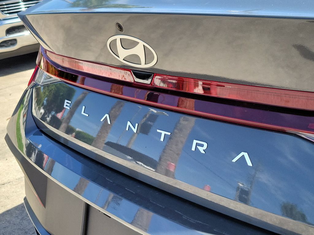 Thumbnail: 2026 Hyundai Elantra - 6