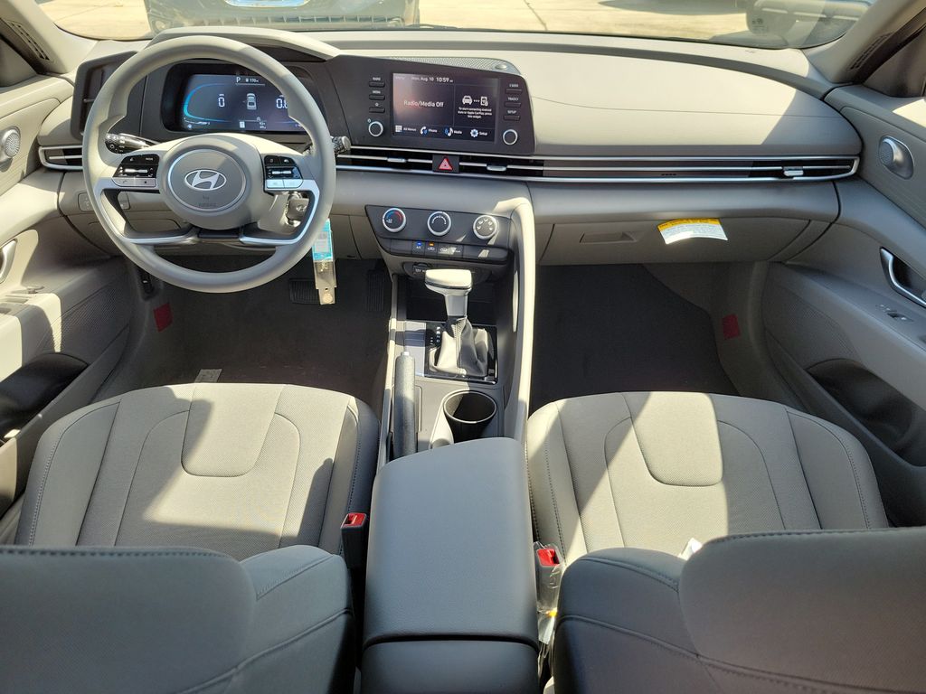 Thumbnail: 2026 Hyundai Elantra - 2