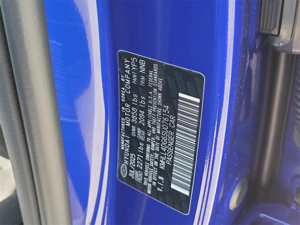 Thumbnail: 2025 Hyundai Elantra - 16