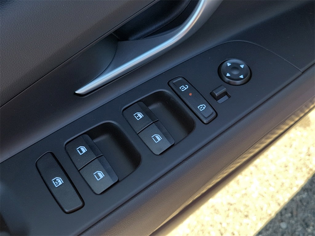 Thumbnail: 2025 Hyundai Elantra - 23