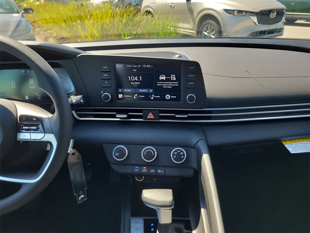 Thumbnail: 2025 Hyundai Elantra - 13