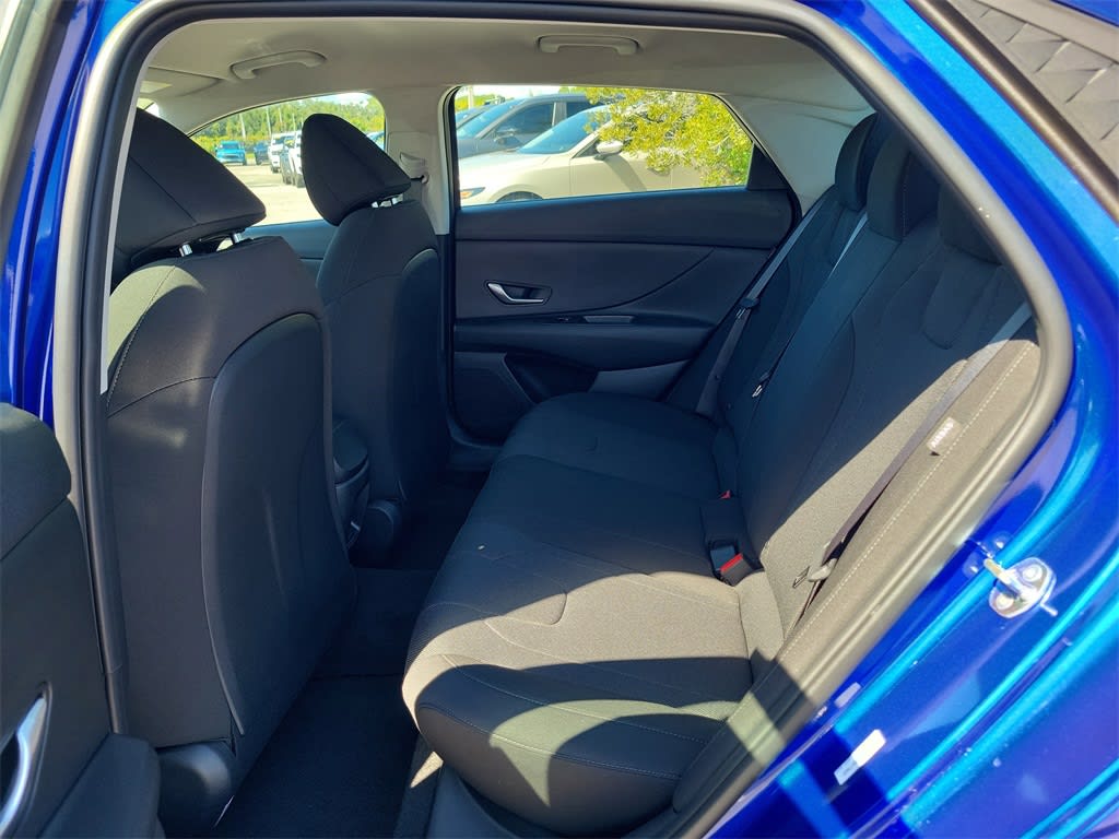 Thumbnail: 2025 Hyundai Elantra - 11